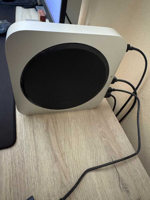 Mac Mini M2 / 16GB RAM / 256 GB SSD / Пълен комплект с кутия