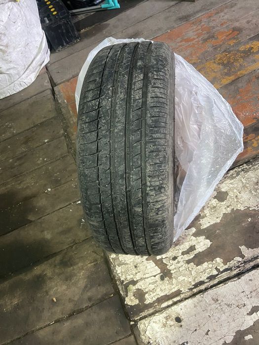 Продам летнюю резину 16