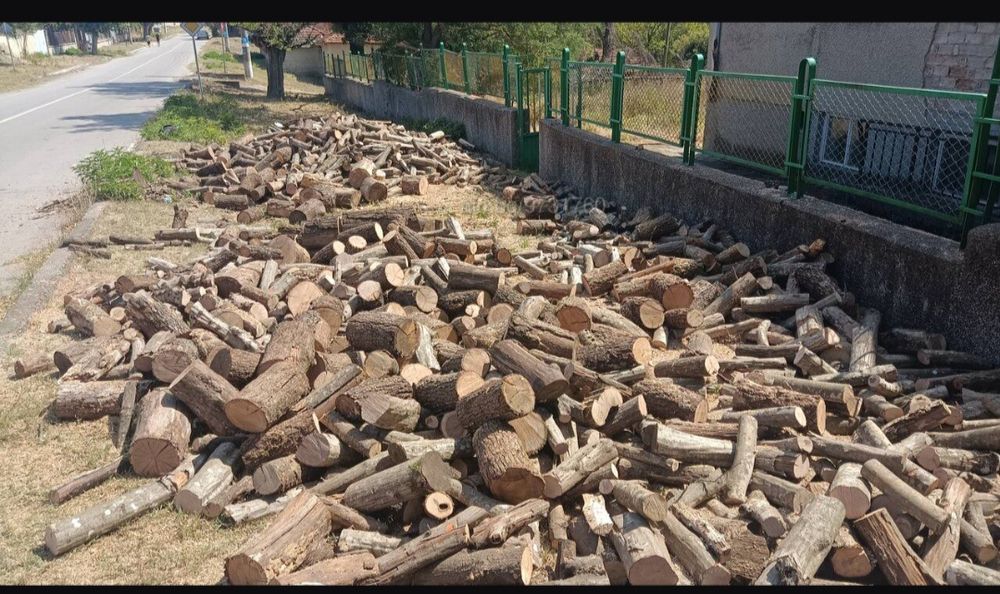 Рязане на дърва за печка.Поваляне и разкрой .