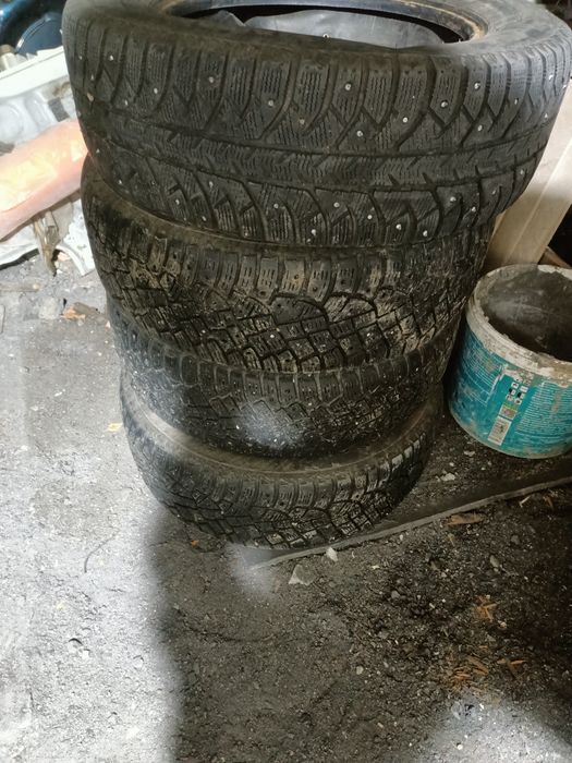 Продам зимние шины