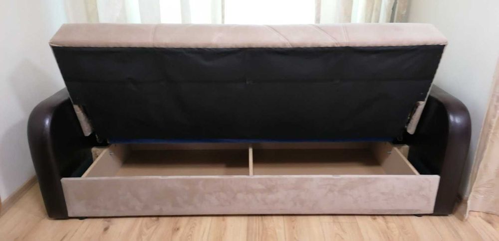 Разтегателен диван с клик клак механизъм