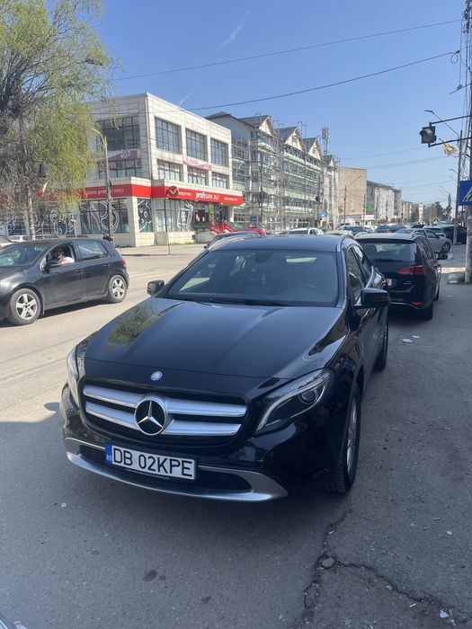 MERCEDES-BENZ GLA 2016