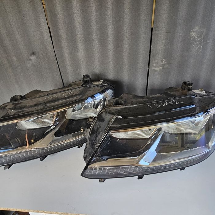 Оригинален Ляв фар за Vw Tiguan 16-20.