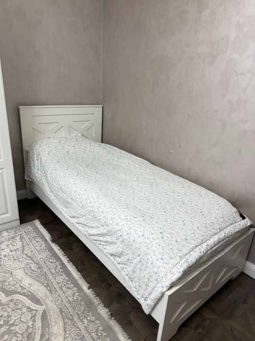 Продам спальный гарнитур для мальчиков