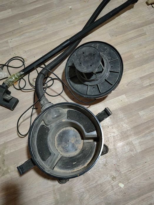 Пылесос моющий рабочий