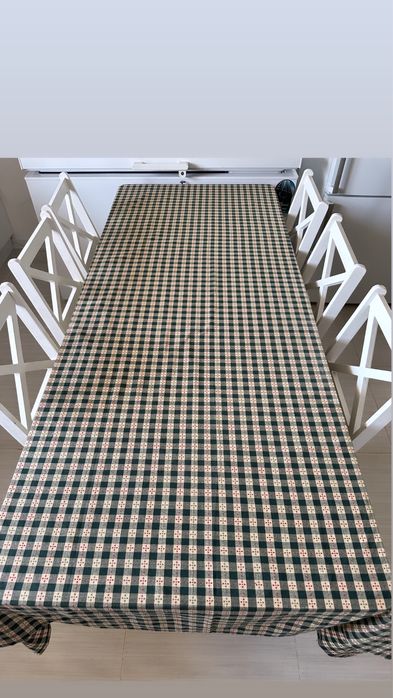 Продается стол со стульями