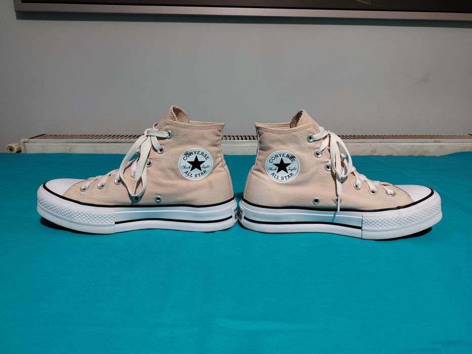 CONVERSE ALL STAR tenesi damă, mărimea 39,5, interior 25 cm.