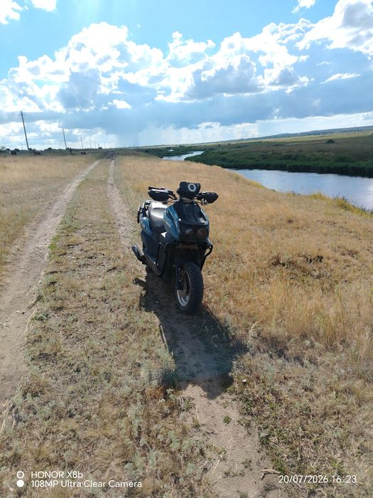 Продам скутер TANK gs max 150
