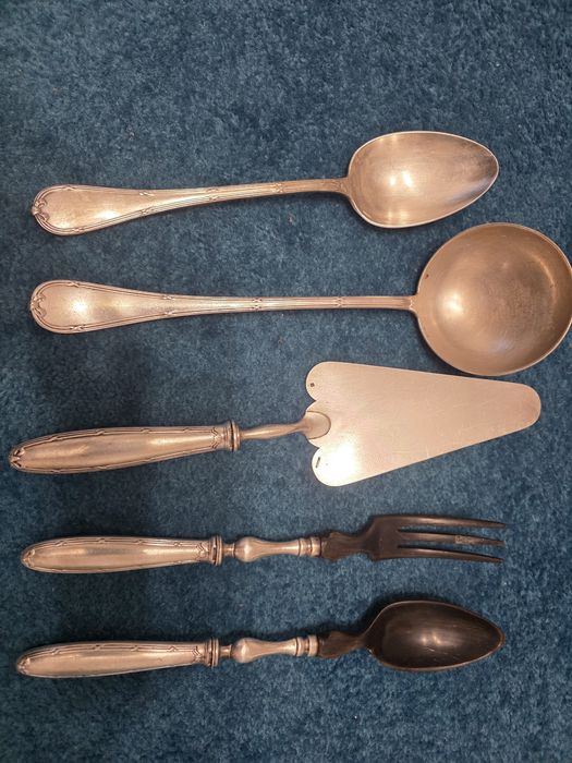 Tacamuri de argint 41 de piese.