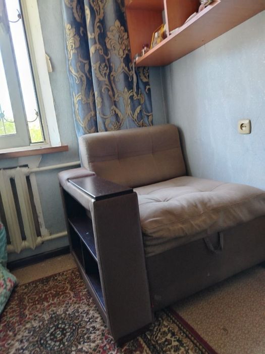 Раскладной диван и кресла