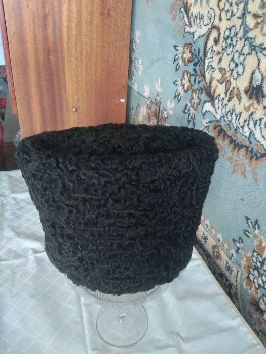 Шуба каракульча р.56