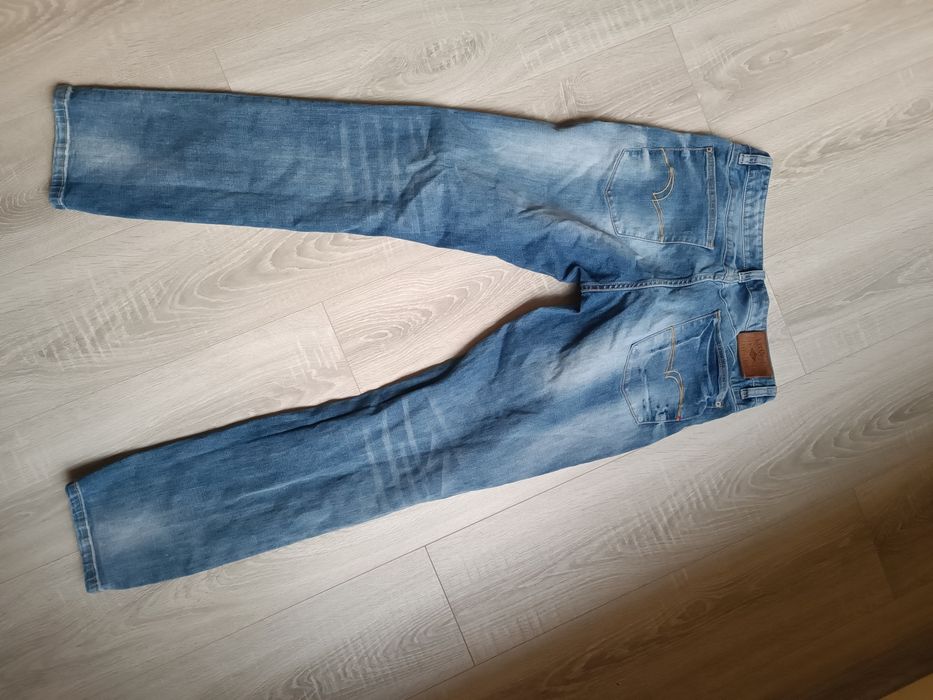 Lee Cooper, 29 номер, 20 лева