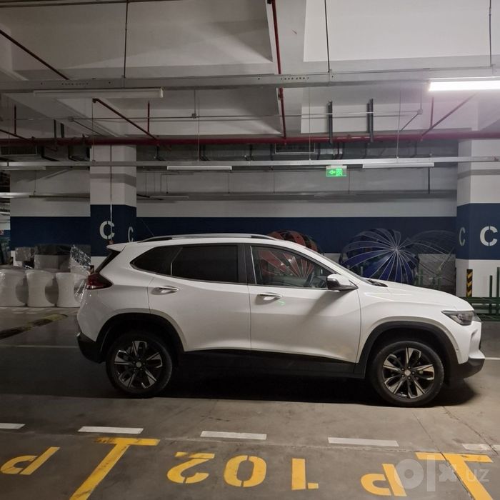 Tracker 2 premier 2022 срочно сотилади
