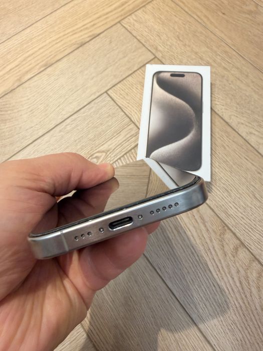 Продам Iphone 15 pro