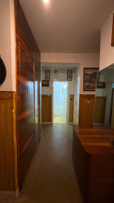 Închiriez apartament 3 camere decomandat mobilat et.1/4 270€ negociabil