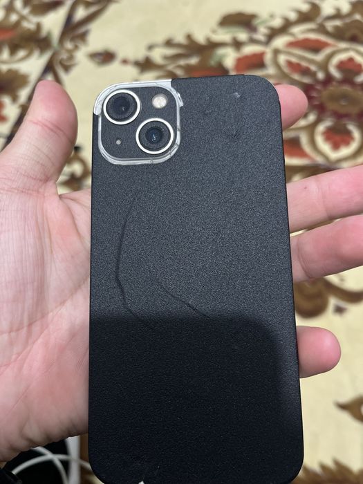 Продам iPhone 13