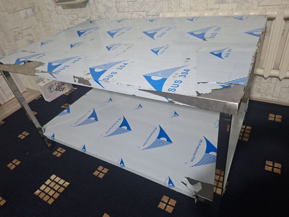 Нержавийкали стол сотилади