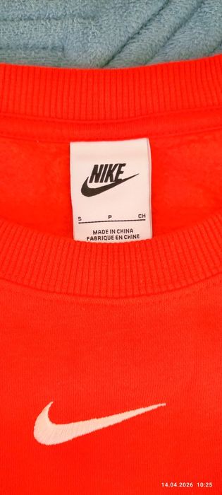 Продам свитшот Nike с браком