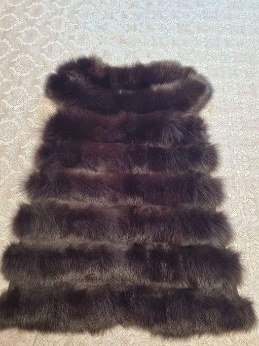 Меховая жилетка                       .