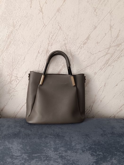 Продам сумки в хорошем состоянии