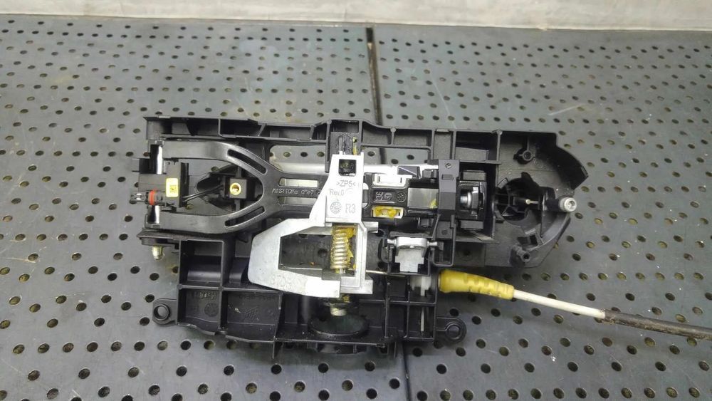 Maner usa dreapta spate bmw seria 5 f11