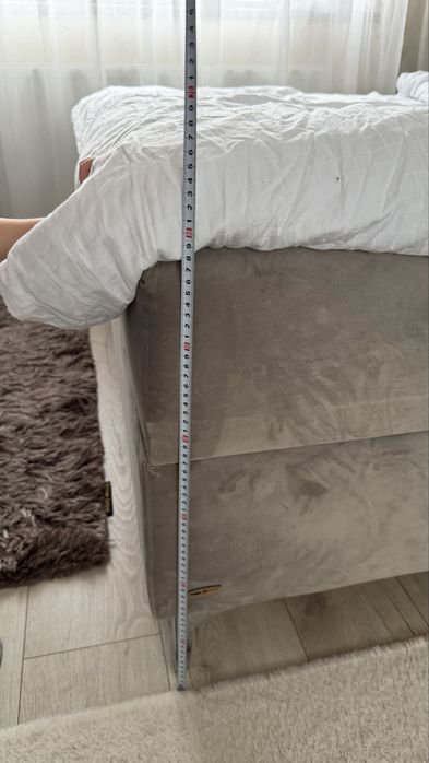 Тапицирано боксспринг легло от Еником