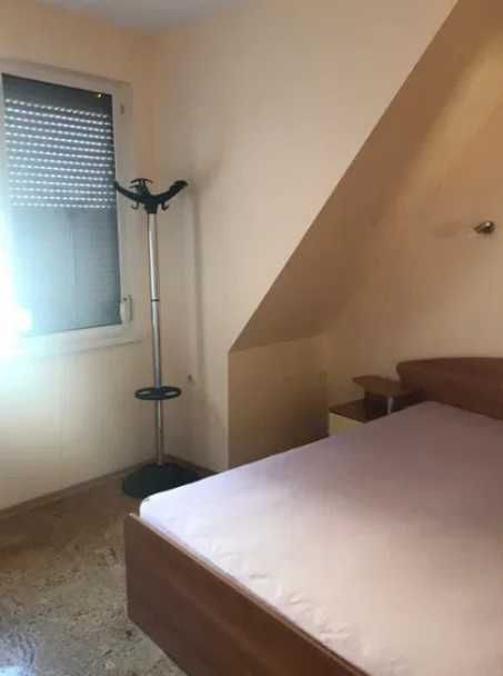 Дава се под наем Двустаен апартамент в Пловдив, Гагарин - 65 кв.м за 204 € - Снимка #1