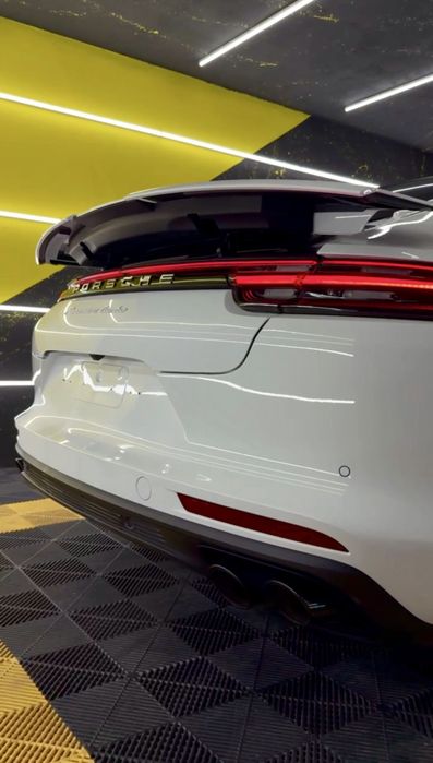 Porsche Panamera Turbo