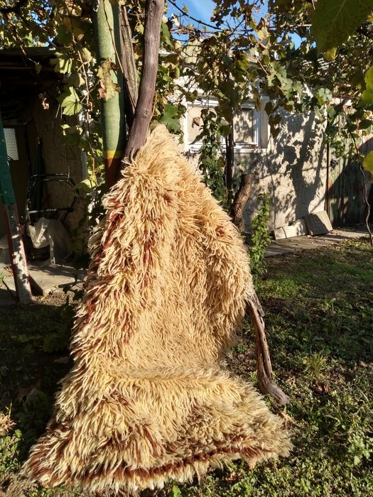 Губери 2 броя  Столове 6 броя