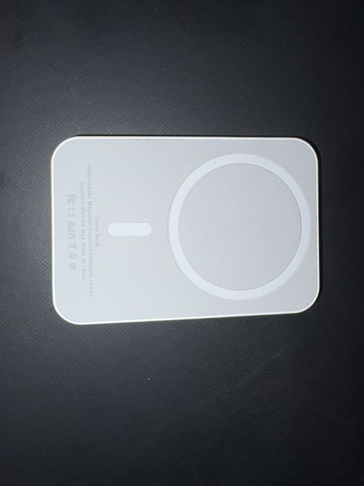 Безжично зарядно - Apple