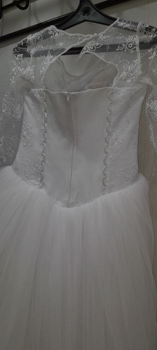 Продаётся св.платья