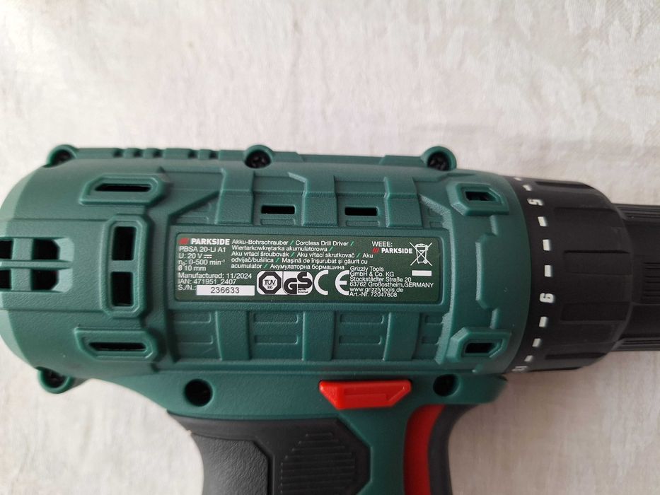 Bormasina pentru gaurit sau insurubat cu acumulator si incarcatotor Parkside