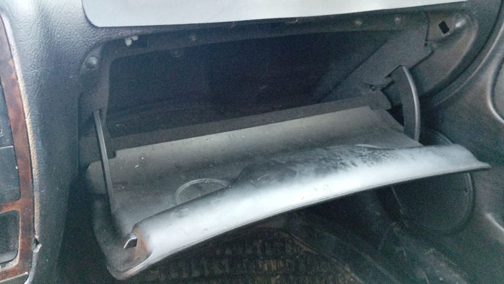 Щора за VW Passat B4 и жабка