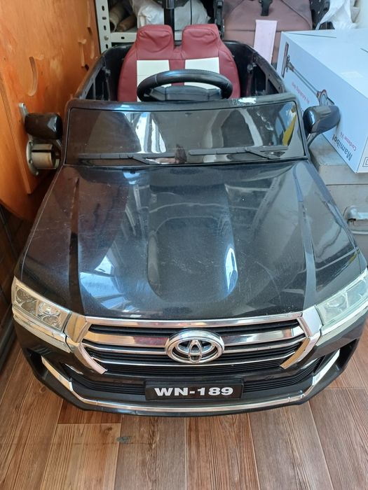 Продам детскую машинку