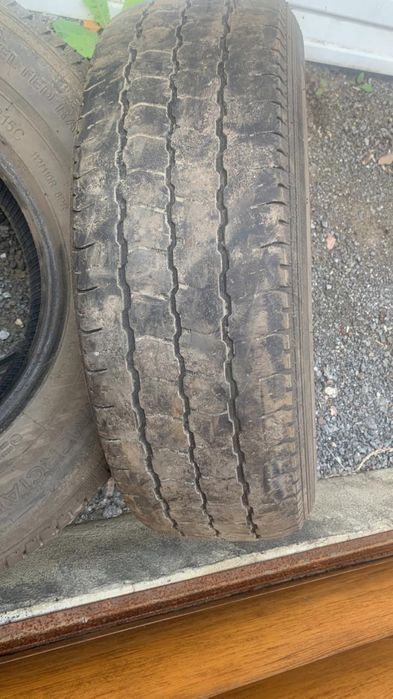 Продам резину 225/70/15с