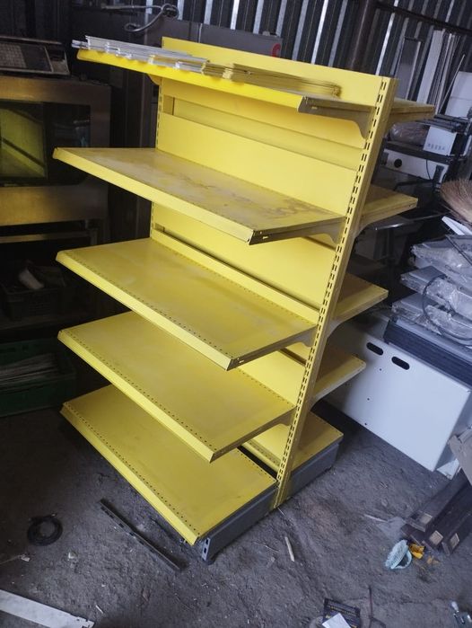 Витрина  металлическая