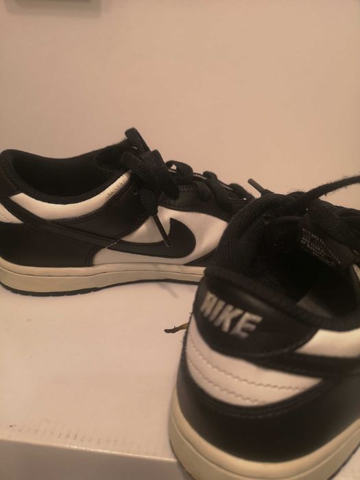 Vând Nike Panda 35