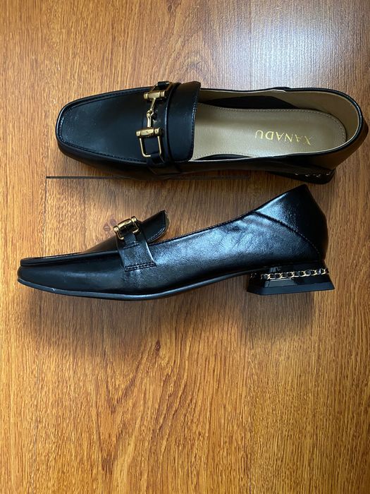 Новые лоферы кожаные черные