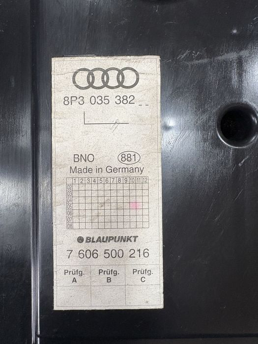 Audi A3 8P Субуфер