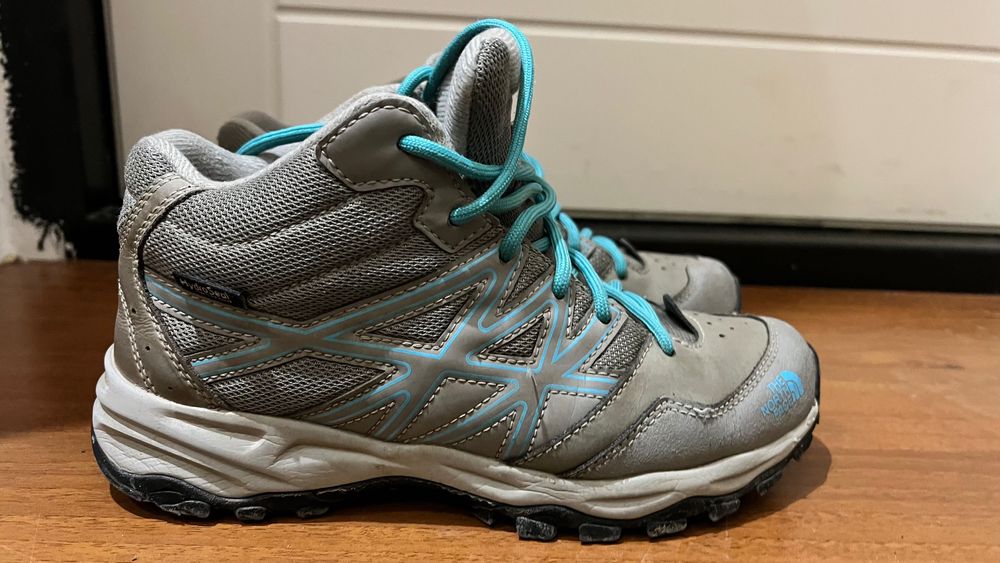 Ботинки трекинговые