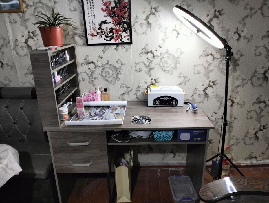 Стол для маникюра