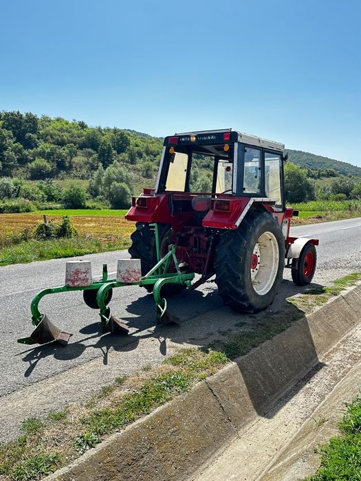 Tractor International 744