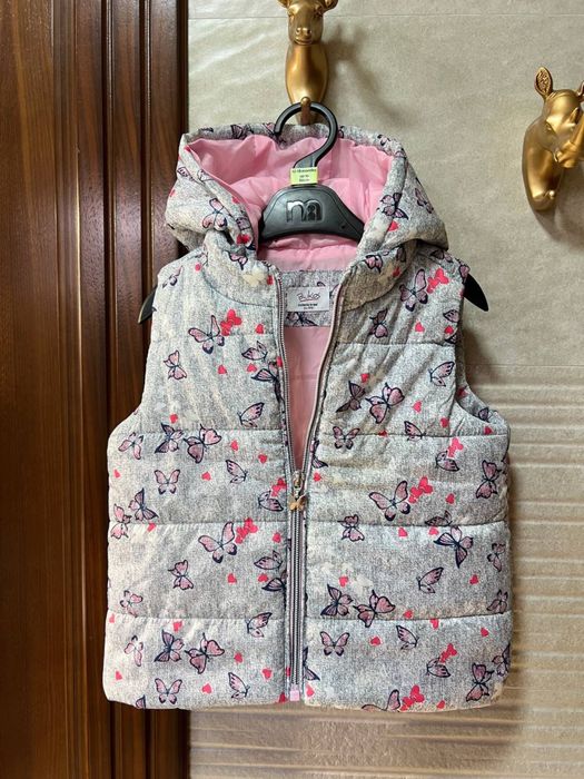 Детская жилетка на девочку