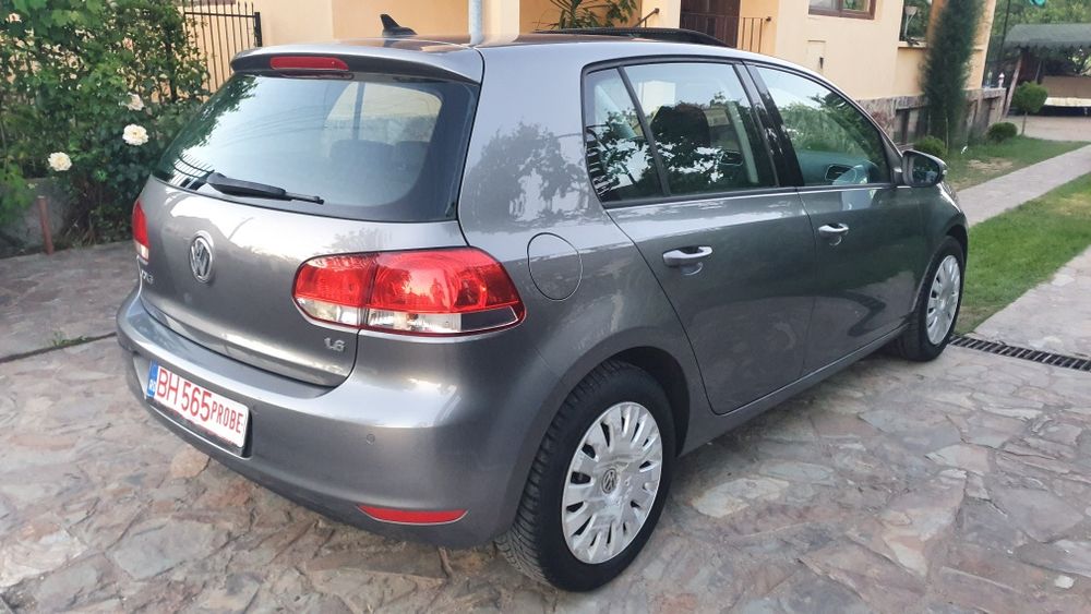 Golf 6 Euro 5 102 cp MPI Park pilot,incalzire in scaune  senzori parcare  cornering compyuter pilot