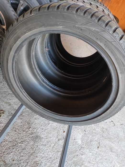 215/45/18 Falken