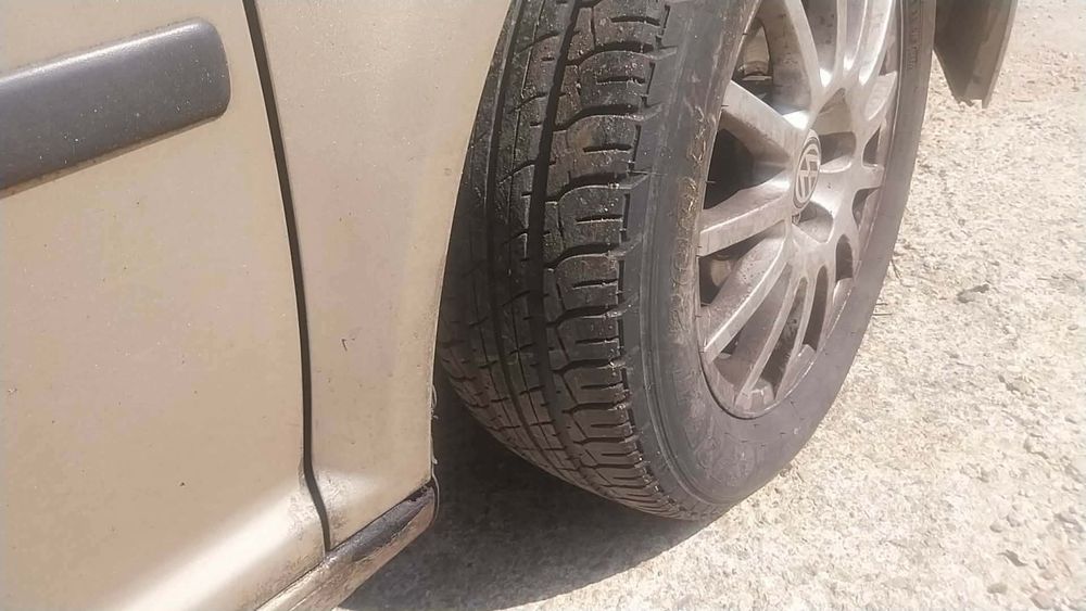Golf 4, 1.6 на части