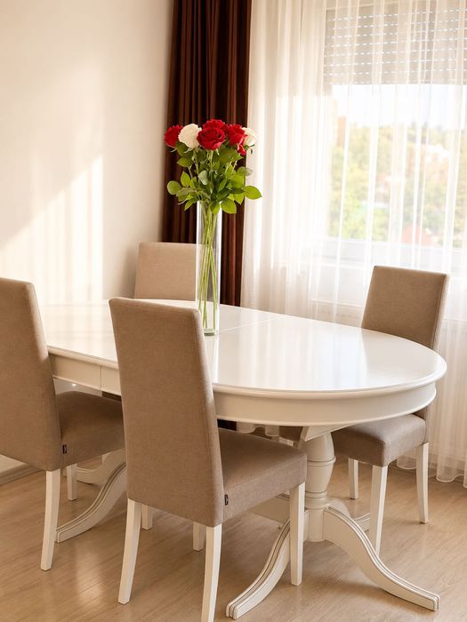 Vând apartament 2 camere LUX