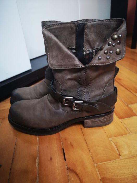 Ghete Dama Graceland marimea 40