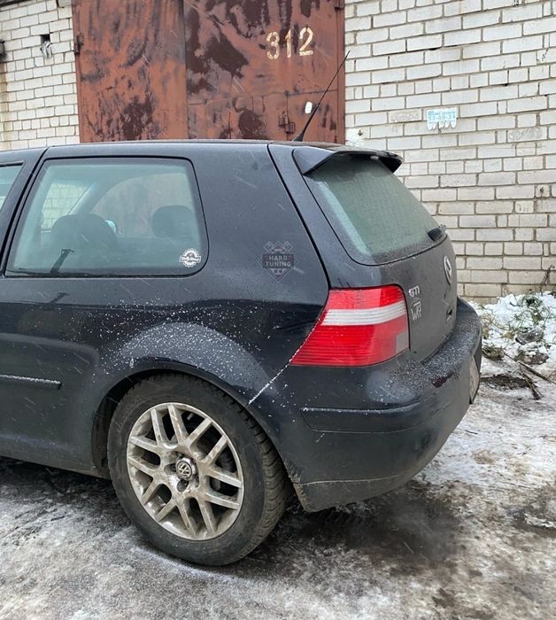 Eleron Sport / Lip Lunetă VW Golf 4 MK4 – Oettinger Style Negru Lucios
