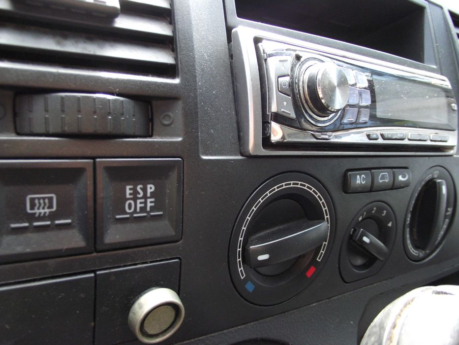 dezmembrez doka t5,caravelle ,multivan